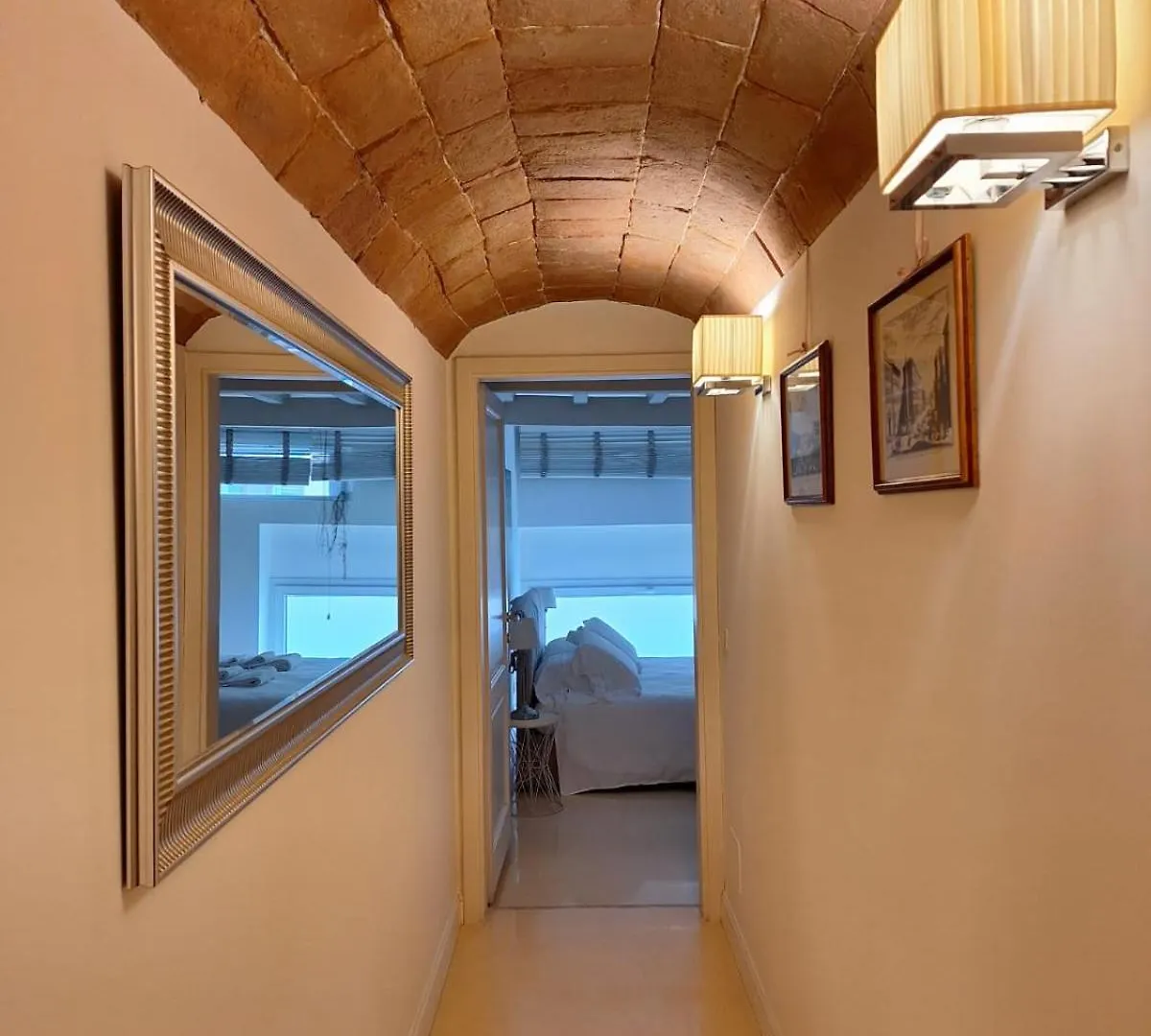Apartment Cozy & Charming Florentine Hideaway By Oteego Florence